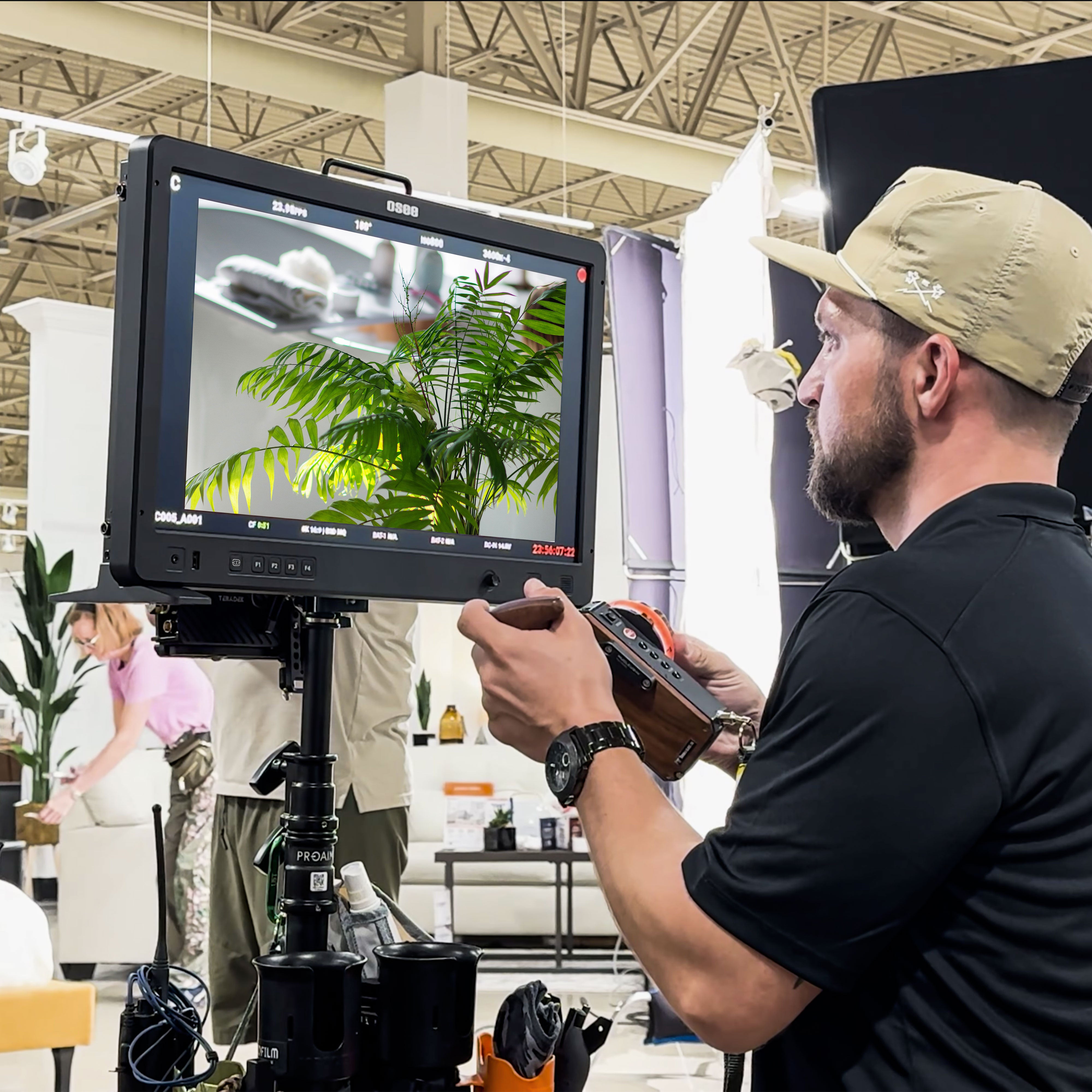 Mega22S4 confidently reproduces subtle tones and textures